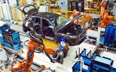 東風(fēng)英菲尼迪 以“奮進(jìn)之年”為號角，多維戰(zhàn)略布局釋放潛能，驅(qū)動(dòng)未來汽車銷售新篇章